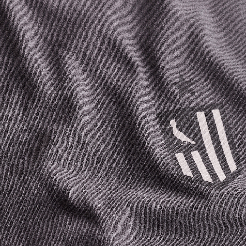 Camiseta Reserva Escudo Preta